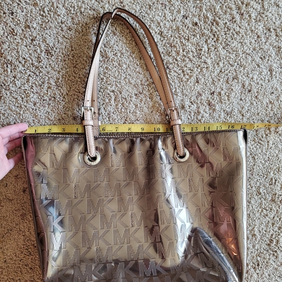 Michael Kors Purse - Picture 5 of 8
